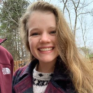 Meet your Posher, Elyse